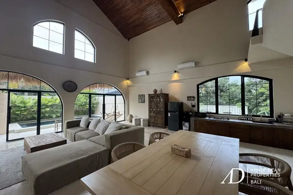 FREEHOLD | MODERN RIVERSIDE VILLA IN NYANYI CANGGU - Image 9 of 10