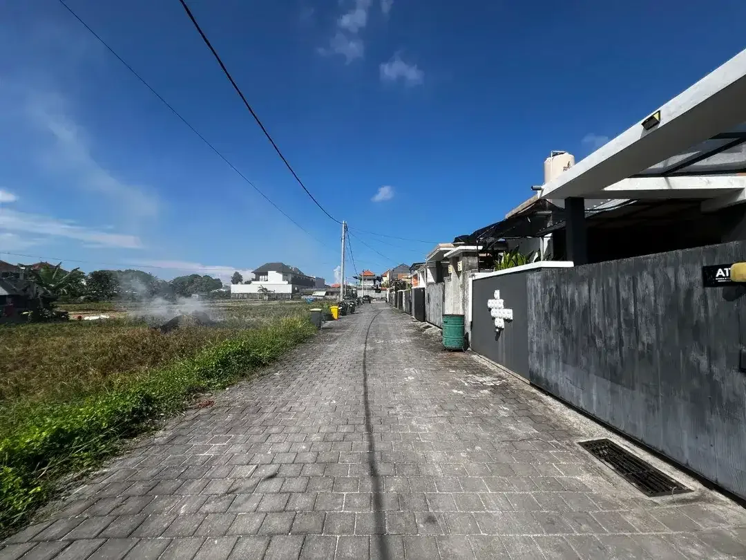 Rumah Imam Bonjol Pemecutan Klod Denpasar Bali - Image 1 of 10
