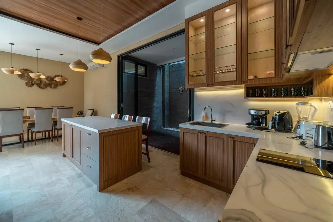 4 BEDROOMS VILLA TIKA FOR SALE IN BALI BANJAR SEMER - Image 2 of 10