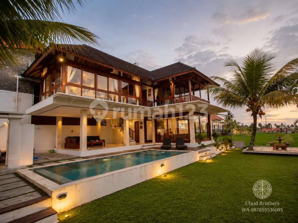 Dijual Villa 2 Lantai View Sawah - Ubud, Gianyar Area Strategis - Image 1 of 4