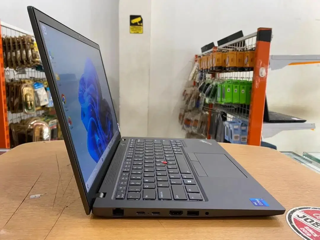 Lenovo ThinkPad T14 G4 Core i7Gen13 Ram 16GB SSD 512GB TouchscrenMulus - Image 3 of 10