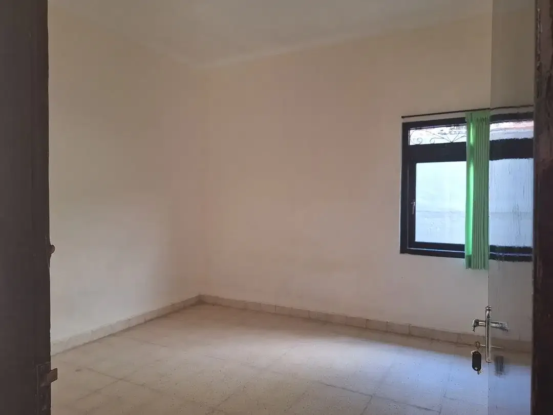 Rumah Cocok Untuk Kantor dan Bimbel di Jl Gadung Denpasar Utara - Image 6 of 10