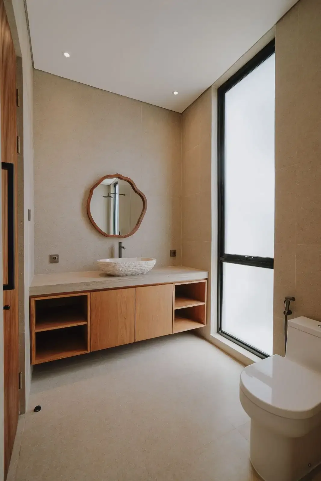 3 Bedrooms villa for long lease min 5 years - Image 8 of 10