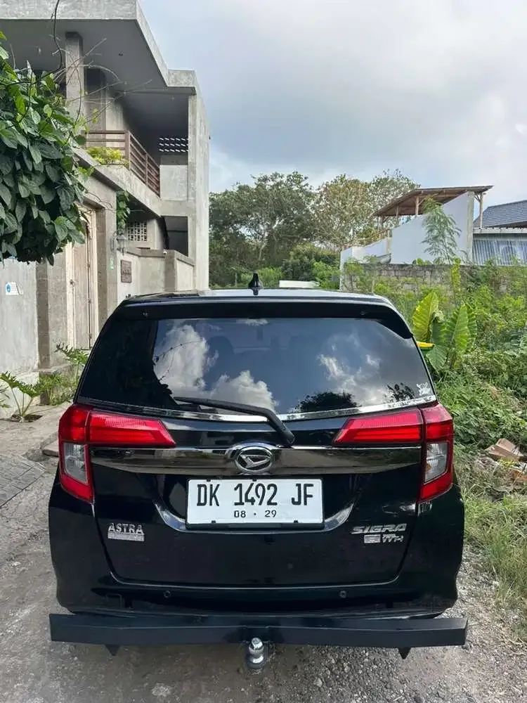 Daihatsu Sigra 2022 Bensin - Image 2 of 10