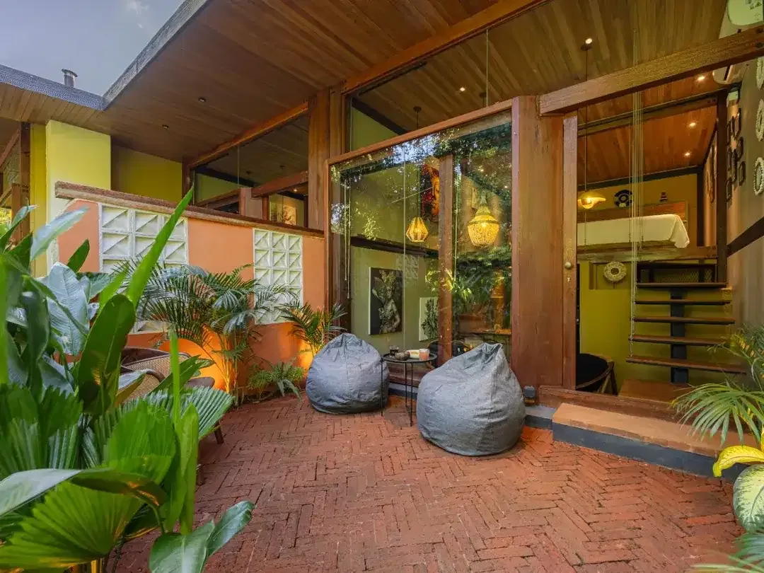 TROPICAL MEZZANINE VILLA VIEW JUNGLE IN ULUWATU - Image 8 of 10