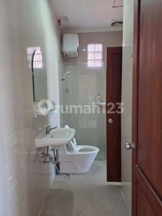 Rumah Furnised, Dekat Pantai, 2 Mall Besar dan Paddel Sanur - Image 3 of 4