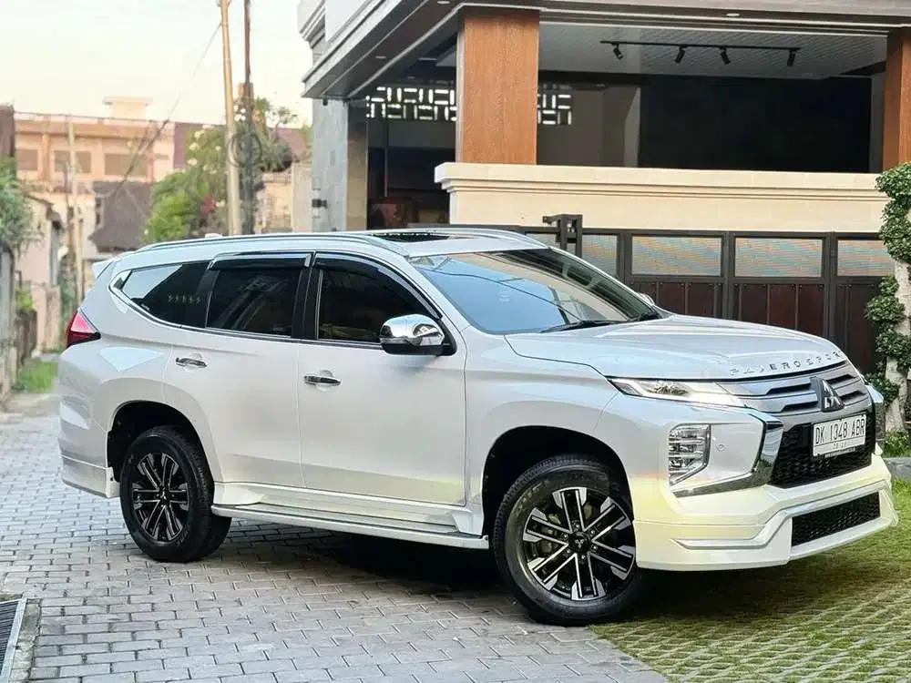 Mitsubishi Pajero Sport DAKAR Super Like New - Image 3 of 6