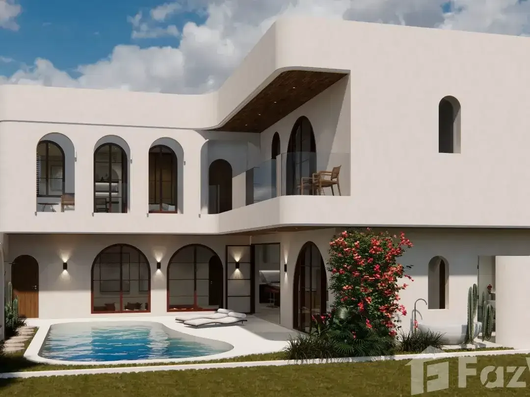 6 Bedroom Villa for sale in Canggu, Bali - Image 1 of 10