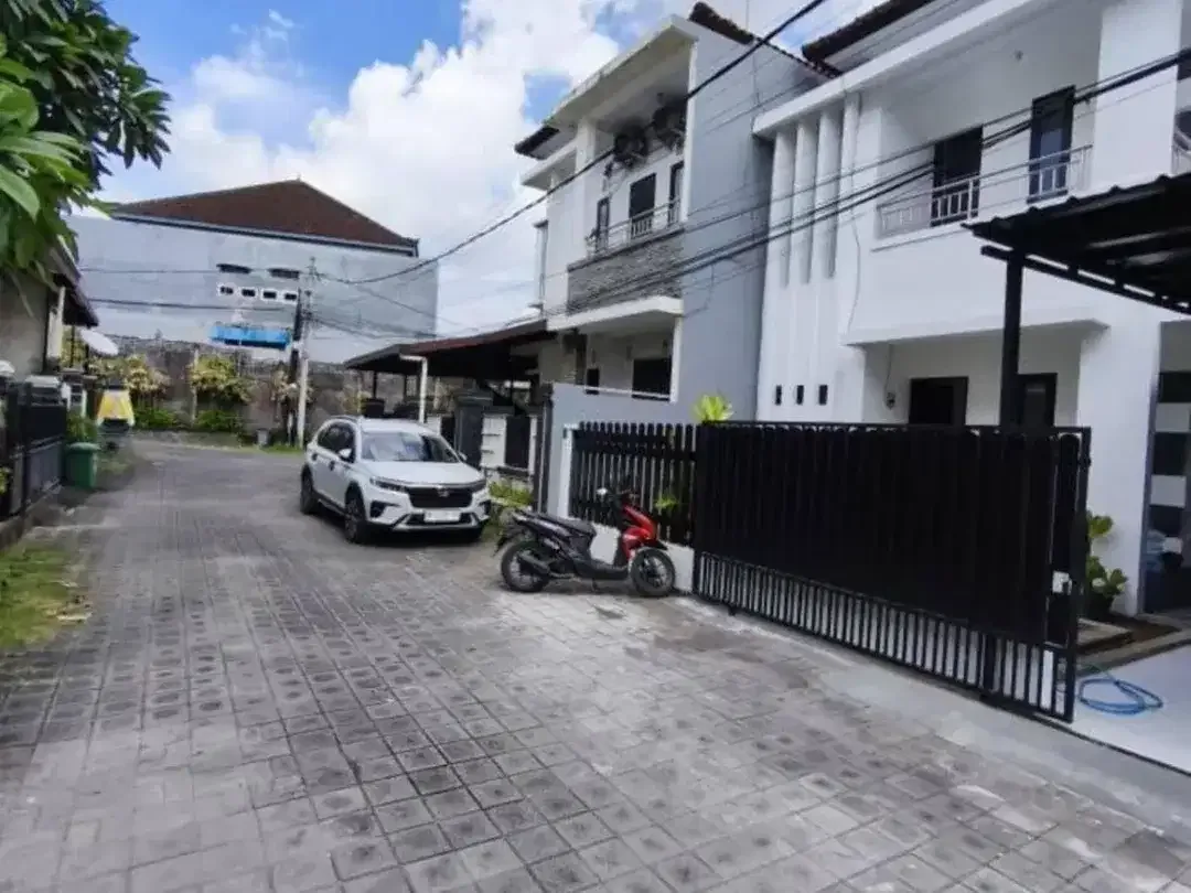 Dijual / Disewakan - Rumah Mewah Minimalis di Kerobokan - Image 6 of 8