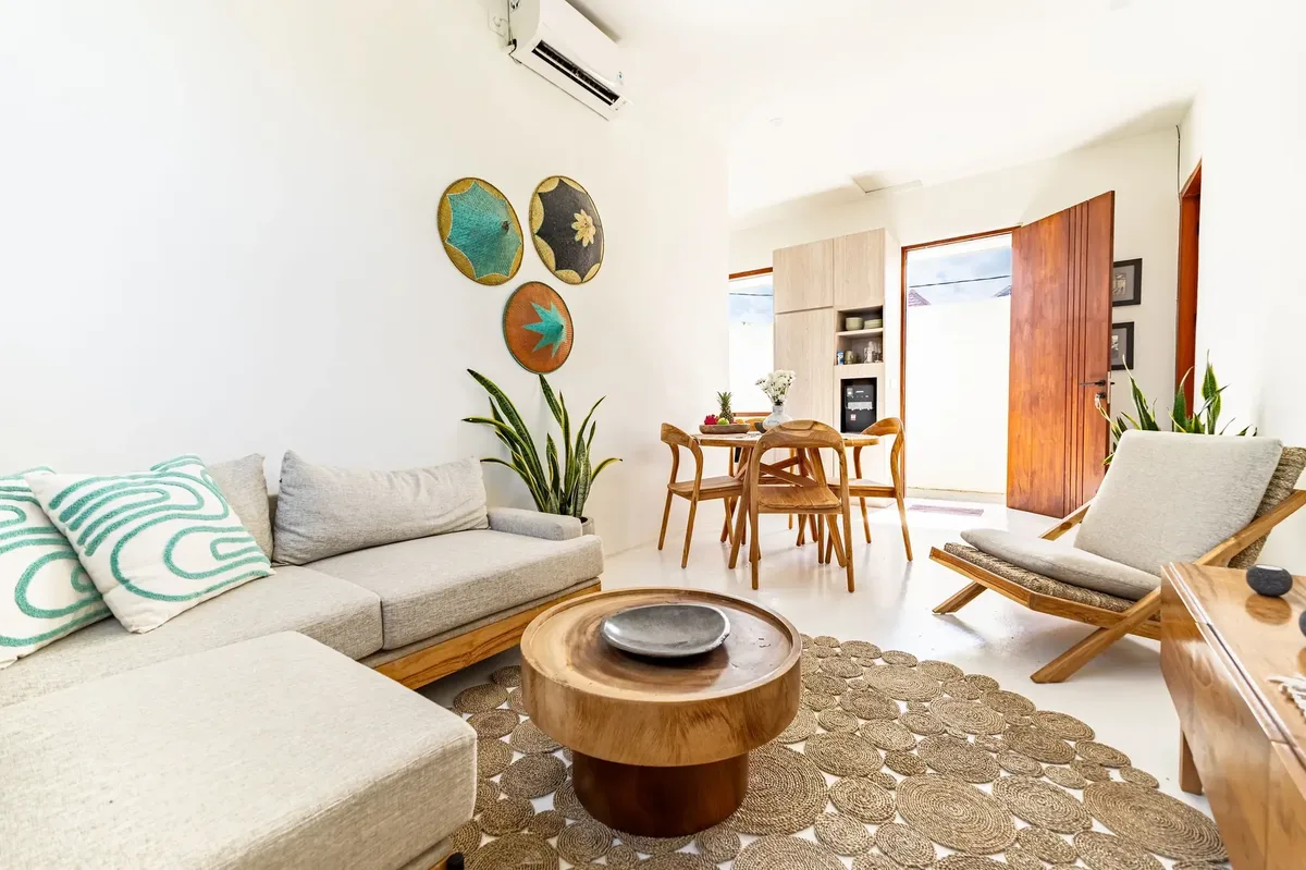 Villa Karisma — New 2-Bedroom Pool Villa with Guesthouse Licence, Dalung (Canggu area) - Image 3 of 6