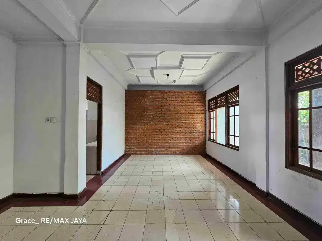 Tanah Bonus Bangunan Rumah Zona Perdagangan dan Jasa diArea Gatsu Barat Denpasar - Image 3 of 10