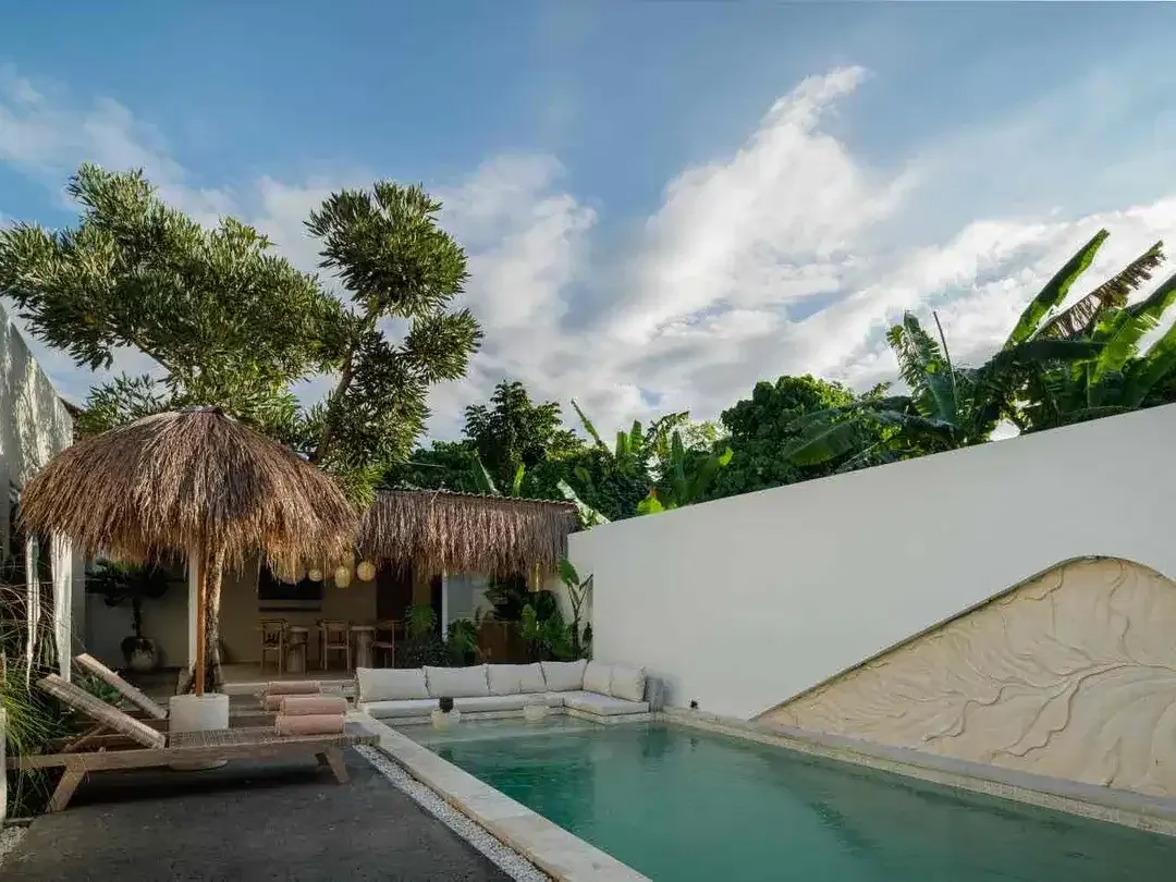 Stunning 3-Bedroom Villa with Private Pool – Prime Uluwatu Location
FREEHOLD - Image 6 of 10