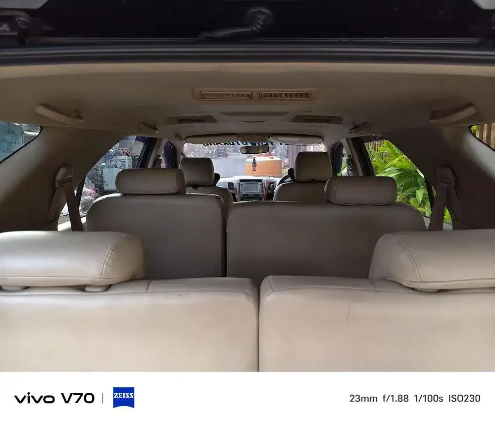 Toyota Fortuner 2011 Diesel - Image 9 of 10