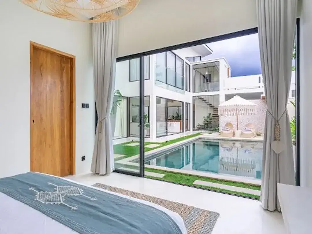 For Sale Villa 4 Bedroom - Central Seminyak - Image 4 of 10