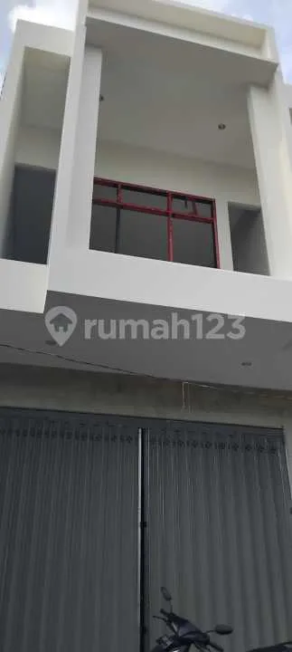 Ruko Baru Siap Huni, Depan Pasar Subur, Denpasar Barat 2.2m - Image 3 of 4