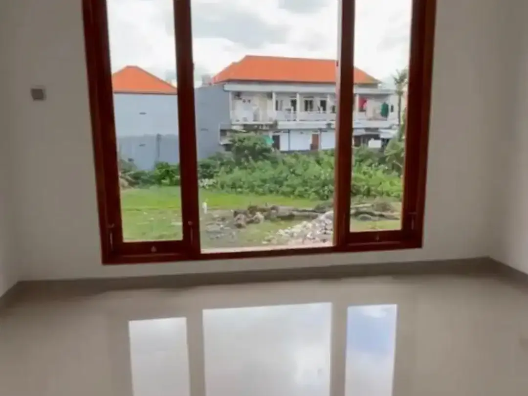 Dijual Rumah Siap Huni 3 Kamar SHM di Kerobokan Gatsu Barat Denpasar - Image 5 of 10