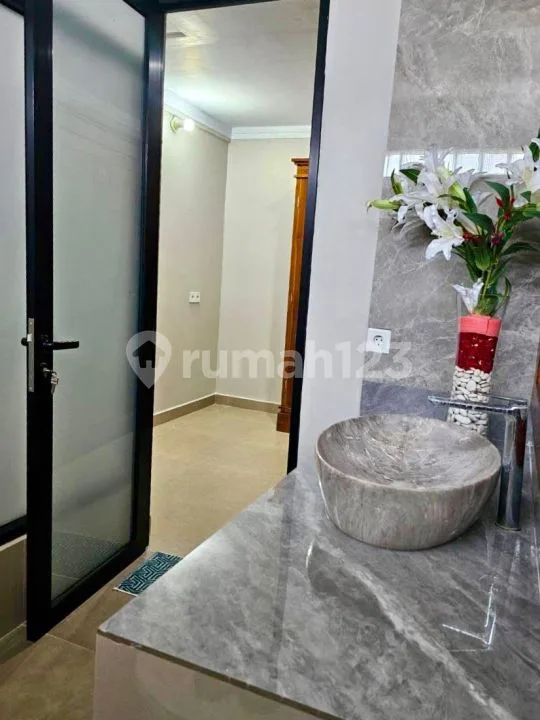 Dijual Rumah Semi Villa Fully Furnished Ungasan Bali - Image 4 of 4