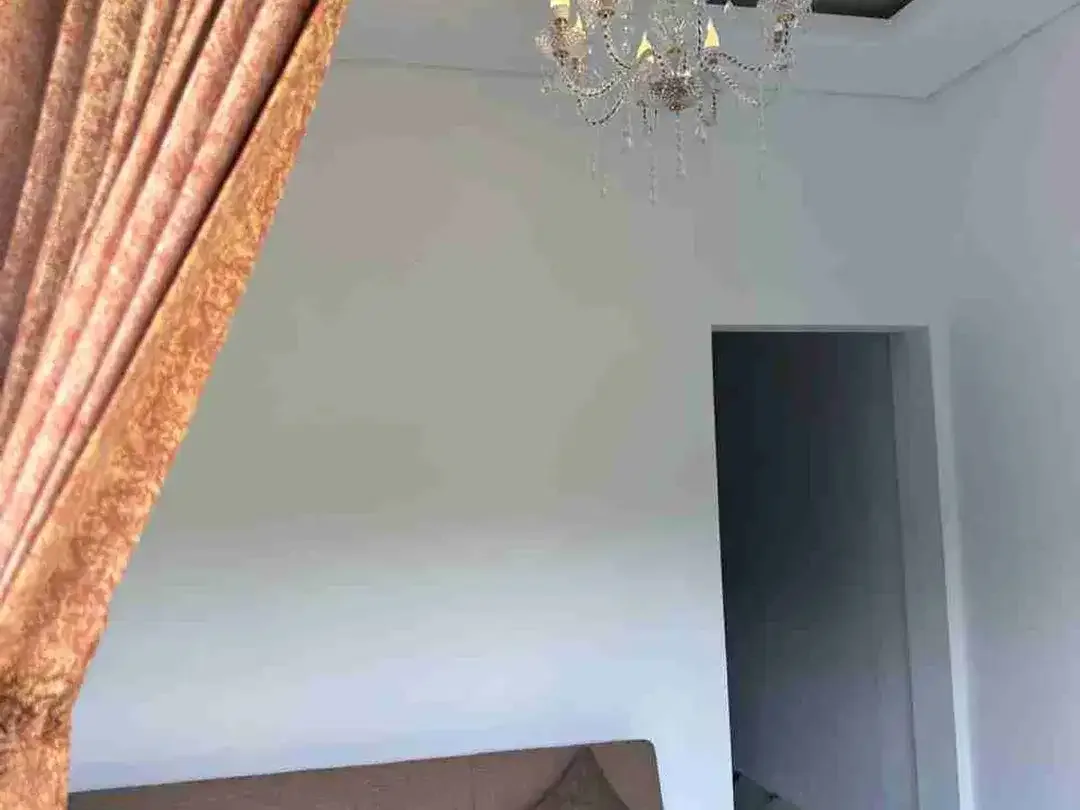 DIJUAL RUMAH KOST ELITE LANTAI II DI ABIANBASE BADUNG FULL PENYEWA TINGGAL PETIK HASIL SAJA DEKAT KE TUMBAKBAYUH CANGGU - Image 9 of 10
