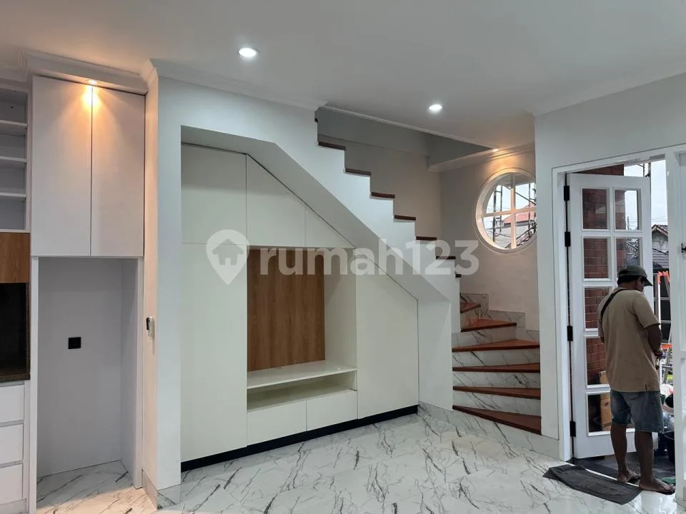 Elegant American Classic House 2 Bedroom For Rent In Gunung Salak - Image 4 of 4