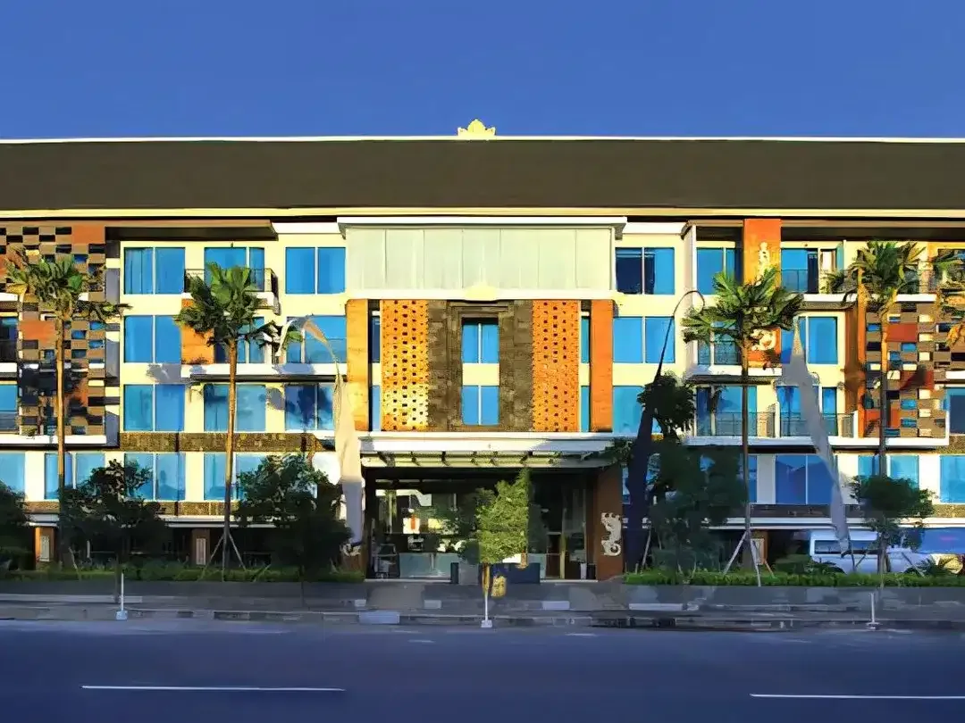 Hotel Bintang 4 Dekat Airport Ngurah Rai Kuta Bali - Image 4 of 10