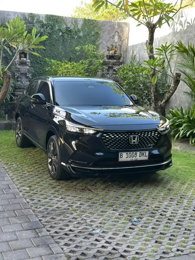 HRV RS 2022 TURBO MATIC LOW KM TERIMA DK ISTIMEWA SIAP PAKAI - Image 1 of 10