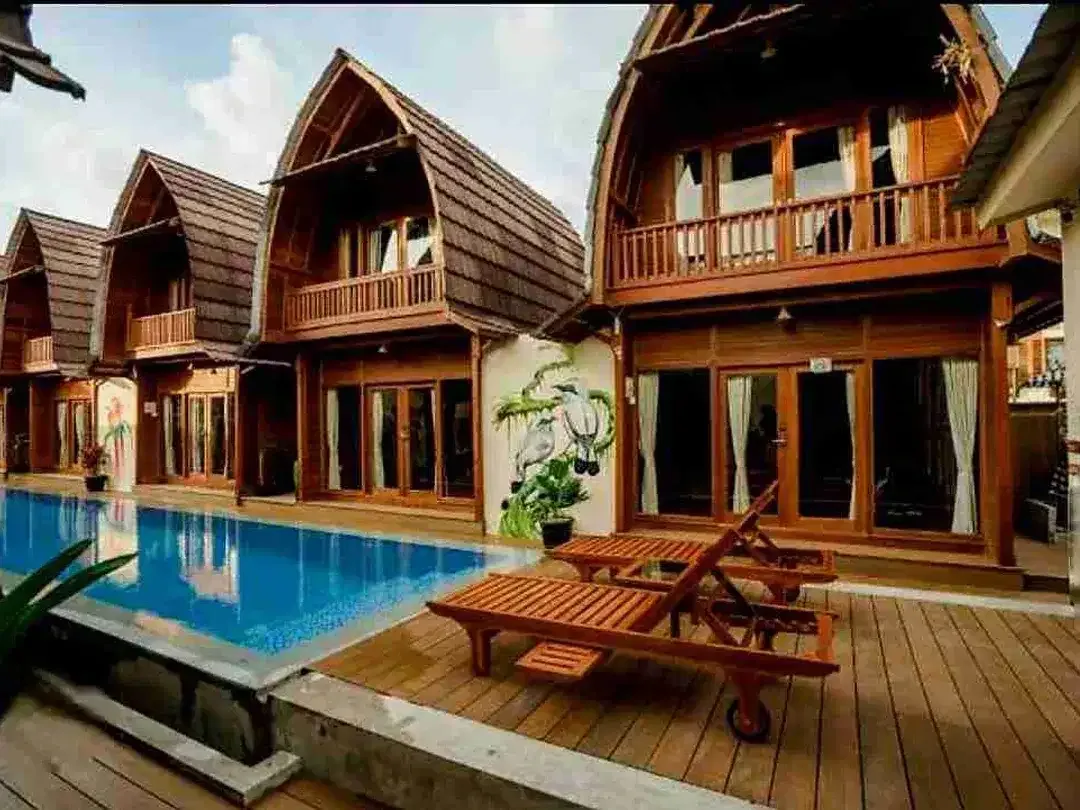 VILLA JOGLO UNTUK DIJUAL DI BATUBOLONG CANGGU BALI - Image 2 of 10
