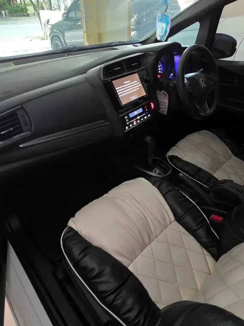 Jazz RS 2018 Facelift Automatic - Image 6 of 6
