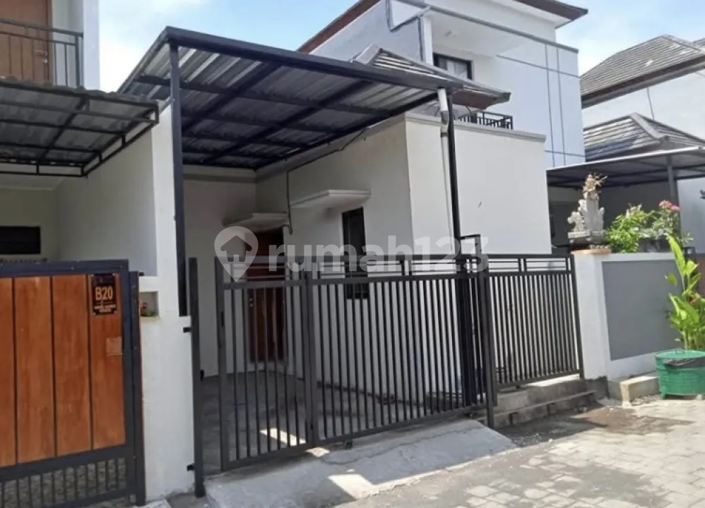 K526 Sewa Rumah Ulun Carik Wr Supratman Denpasar Bali Dekat Tohpati Ketewel Batubulan Sanur Gatsu Living World - Image 1 of 4