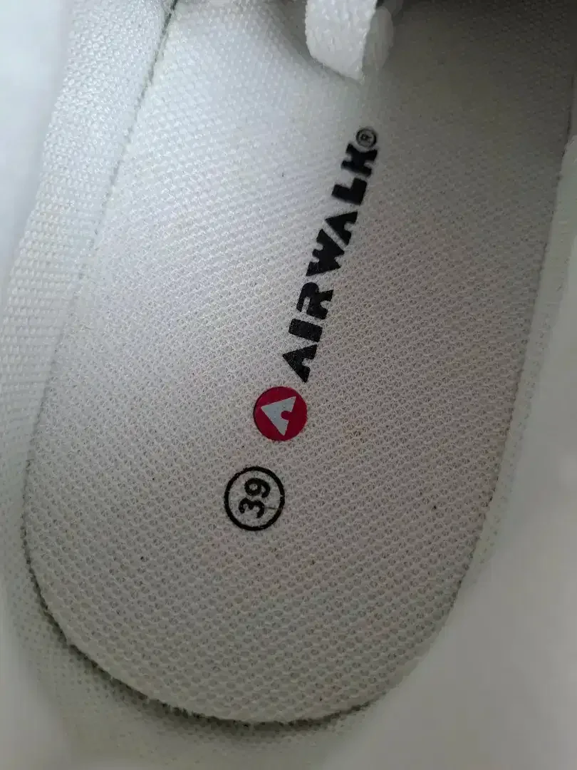 Sepatu Airwalk Charis Size 39 fit to 40 Original Baru - Image 4 of 5