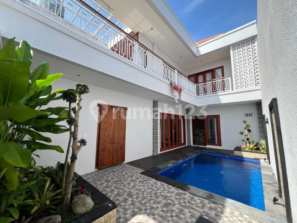 Disewakan Villa 2 Bedrooms Fully Furnished Dekat Area Seminyak - Image 1 of 4