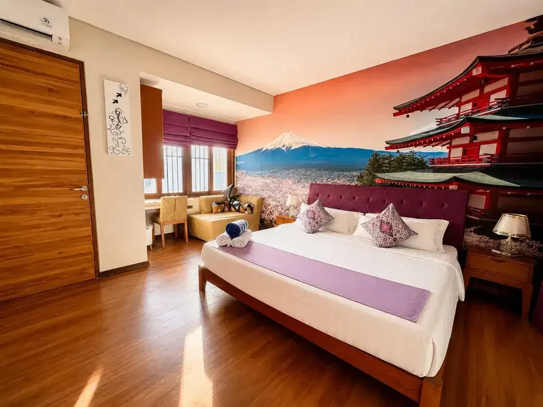 FOR SALE VILLA  MODERN TROPICAL  COMPLEX INTERIOR TERBAIK BEST PREMIUM LOKASI UMALAS - Image 5 of 10