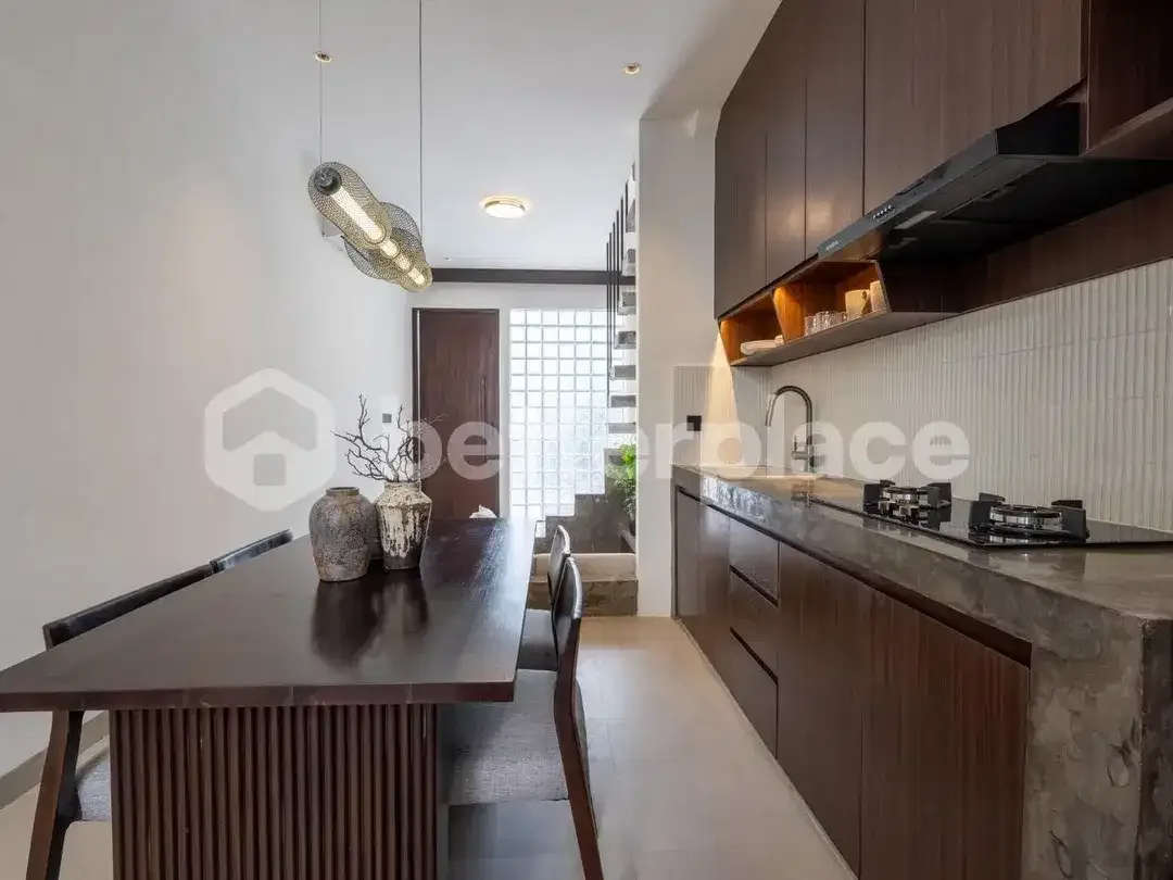 Stylish Two-Level Leasehold Villa in Prime Canggu Area - Image 7 of 10
