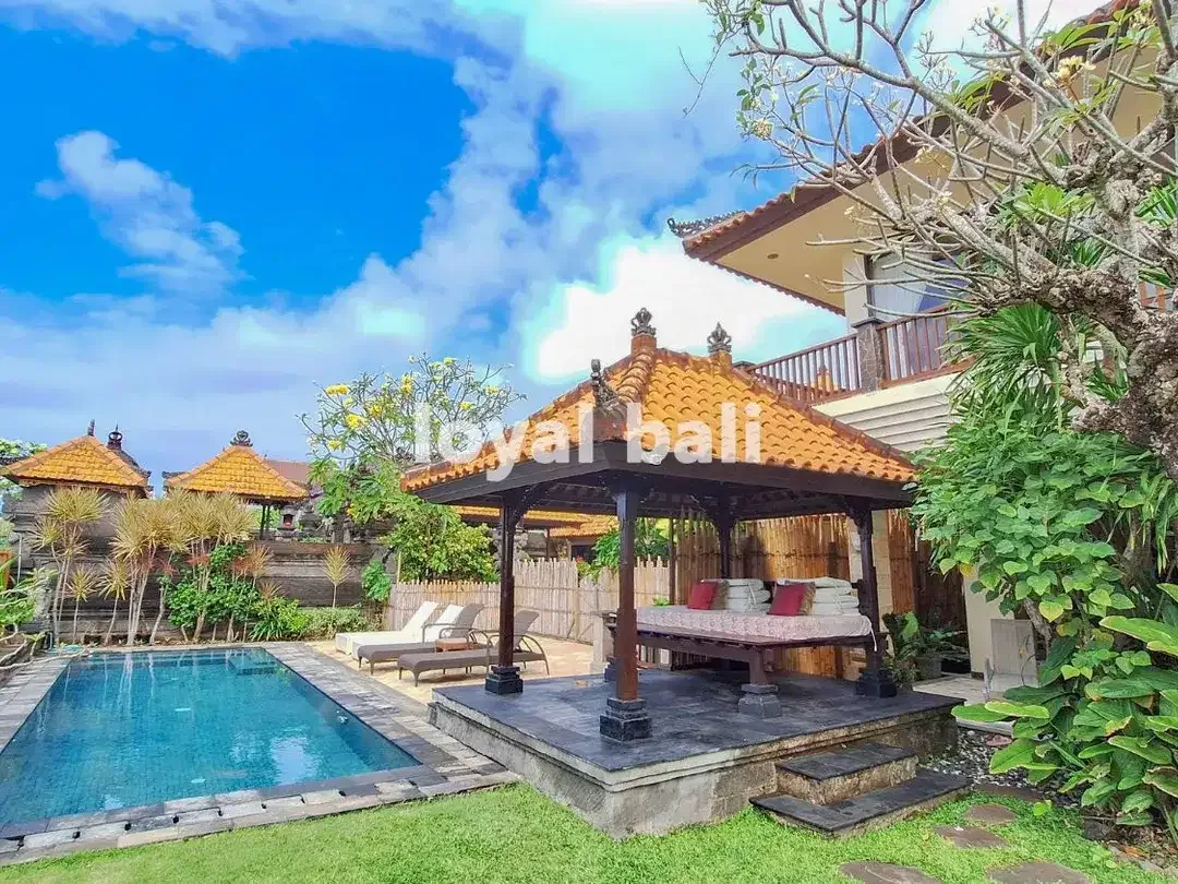 Villa, Villa 3 Kamar Tidur dengan Pemandangan Teluk di Jimbaran, Badung, Bali - Image 2 of 10