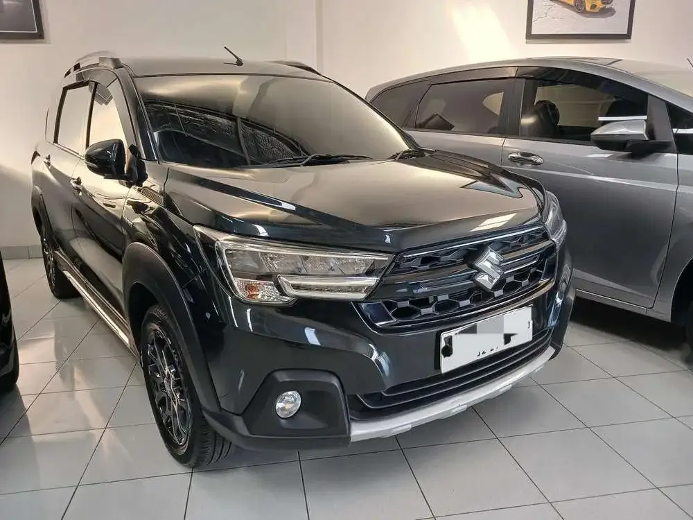 Suzuki XL 7 Beta Hybrid 2024 Hitam metalik A/T 1.5cc - Image 2 of 6