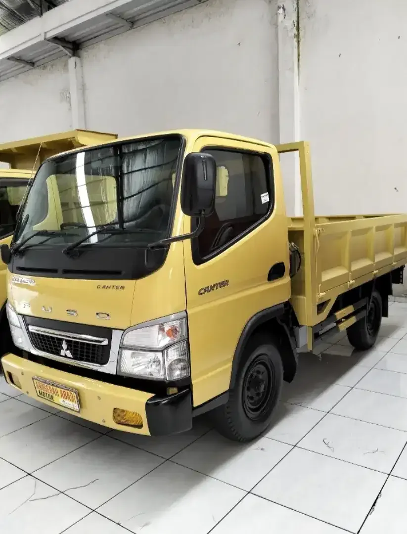 Mitsubishi Canter Engkel 2022 kuning - Image 3 of 4