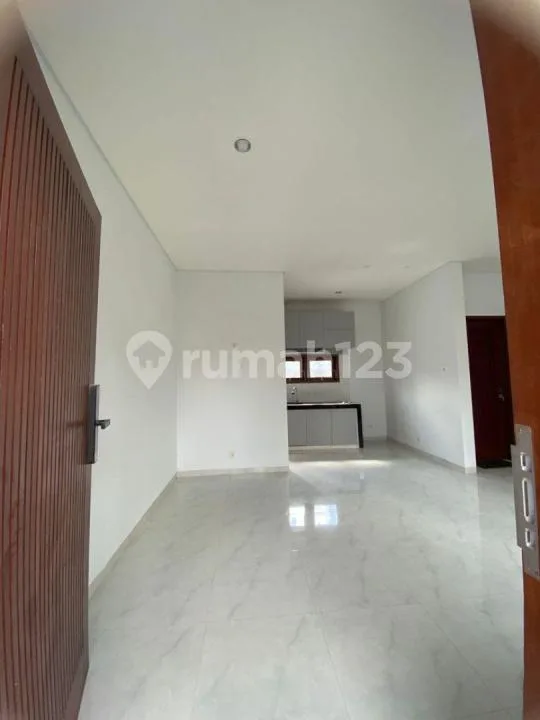 Dijual Rumah Baru Depan Level 21 Mall - Image 4 of 4