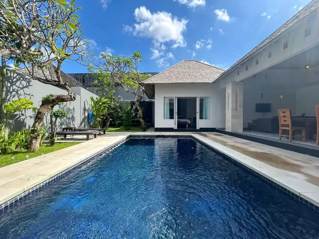 Beachside 2-Bedroom Tropical Villa for Annual Rent in Seminyak Bali - Image 2 of 10