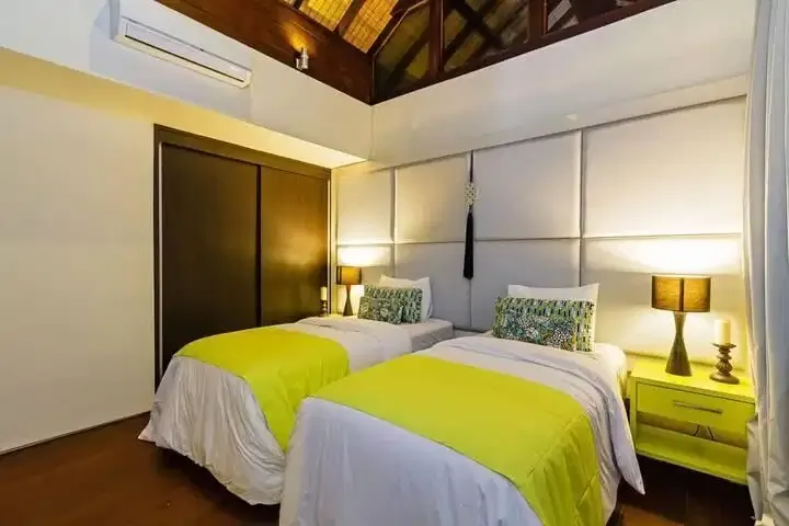 Dijual villa lantai 2 seminyak bali - Image 4 of 10