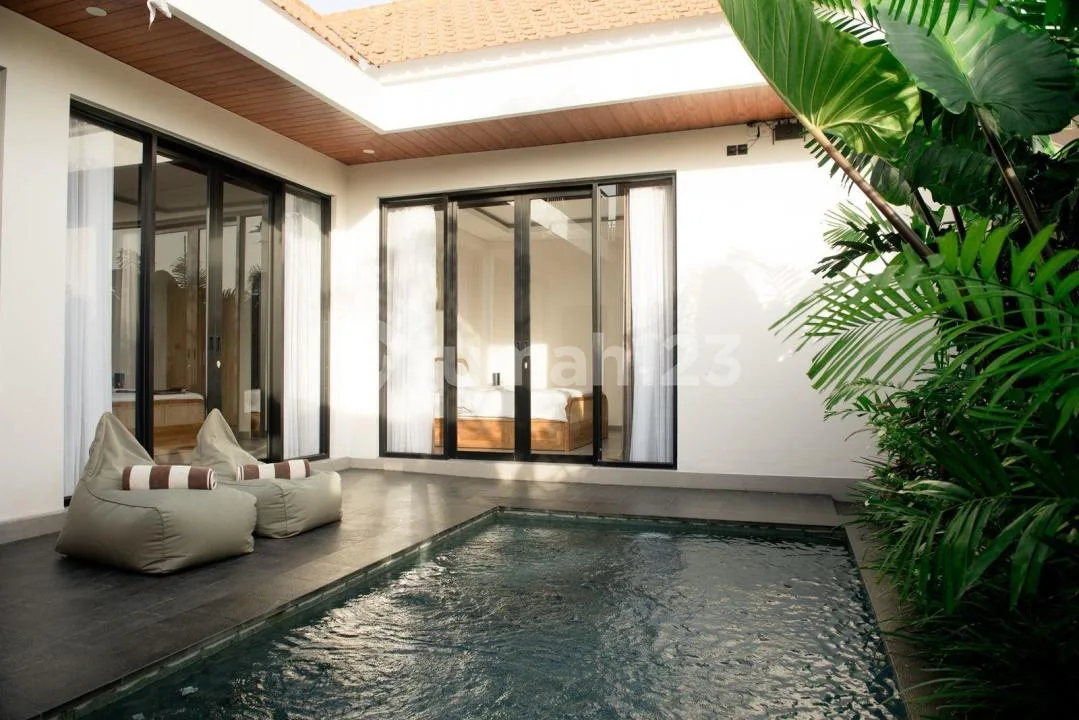 Modern Mediterranean Villa For Rent In Babakan,For Monthly And Yearly Canggu 2 Bedrom - Image 2 of 4