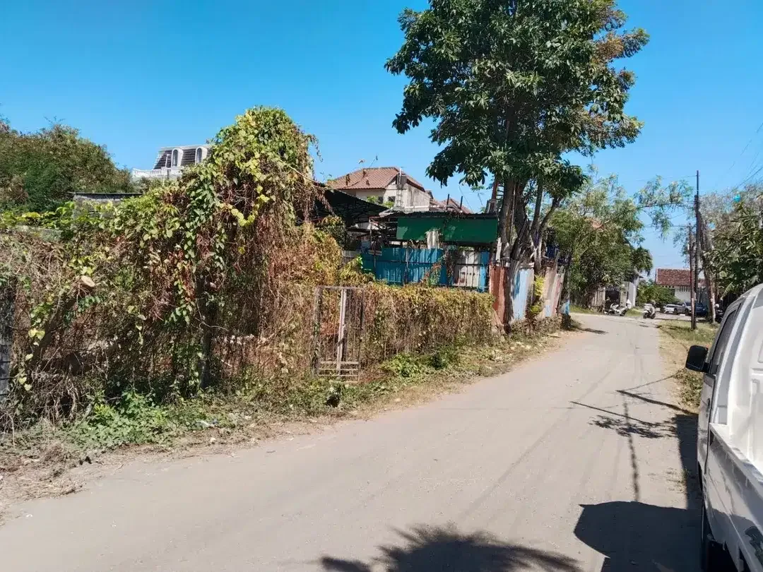 Dijual Tanah Komersil Lingkungan Ramai dan Strategis Cocok Dibuat Kos atau Tempat Komersil Lainnya - Image 4 of 10
