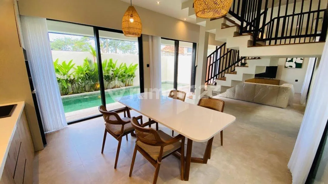Villa Luxury Lease Hold Full Furnished Kolam Renang Siap Huni di Cemagi - Image 1 of 4
