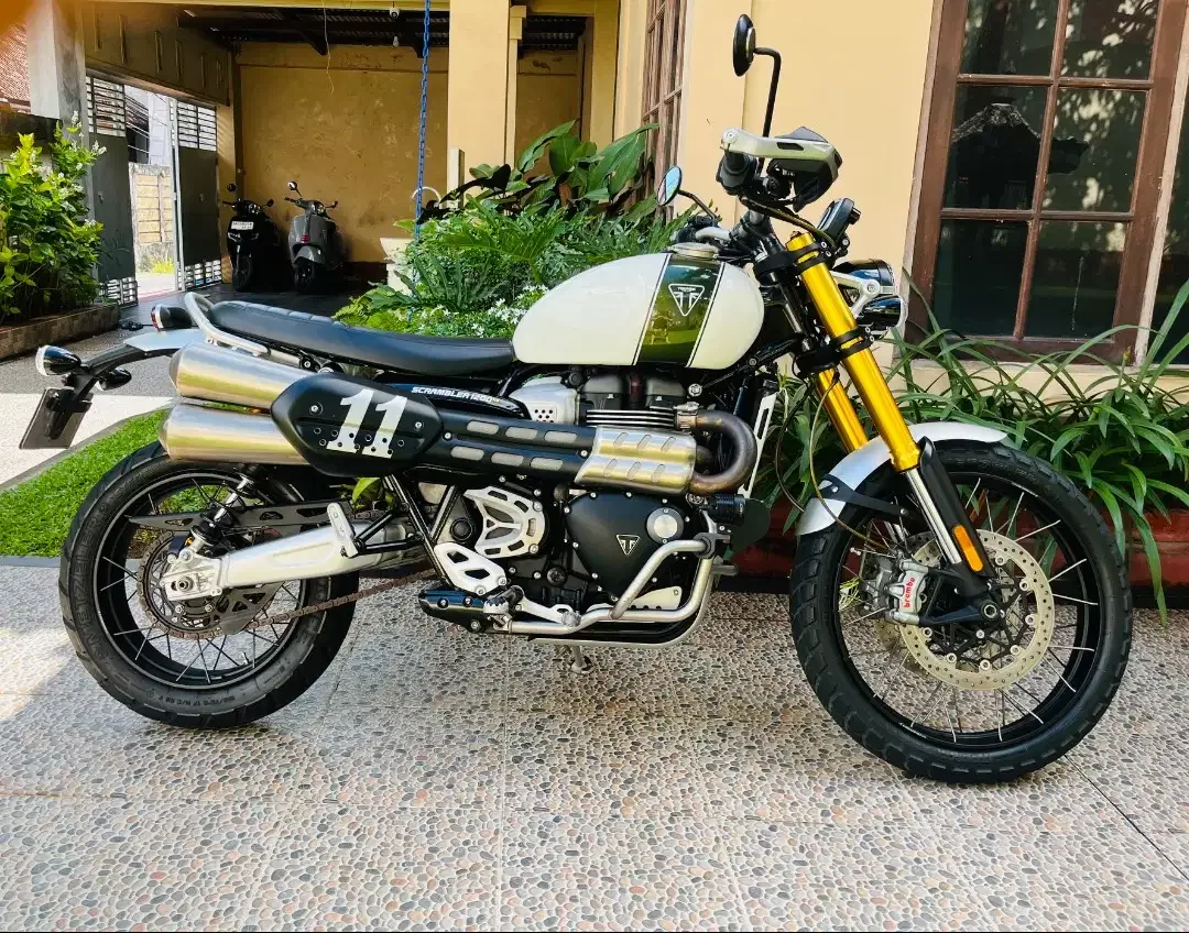 Moge Triumph Scrambler 1200 XE - Image 1 of 3