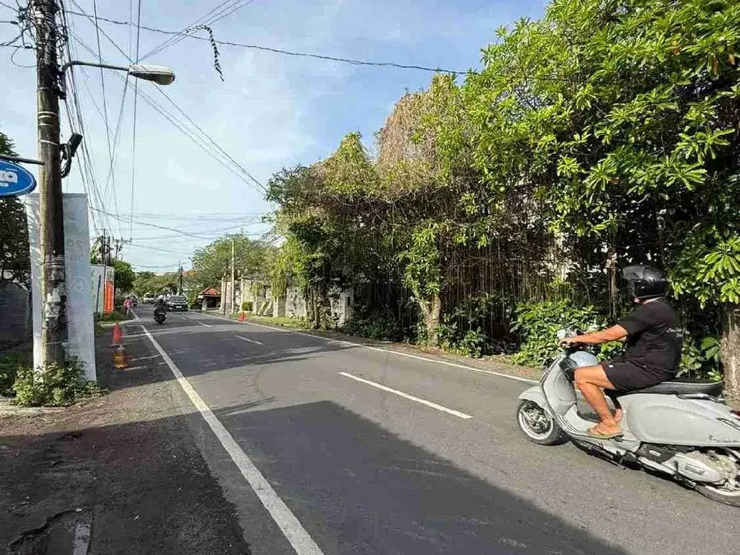 Buc Tanah Premium 12Are Strategis Raya Utama Tk Badung Renon Jl12mtr - Image 3 of 5