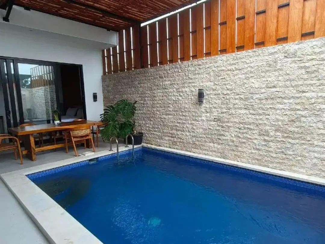 VILLA VIEW SAWAH DEKAT PANTAI SABA PERING - Image 1 of 8