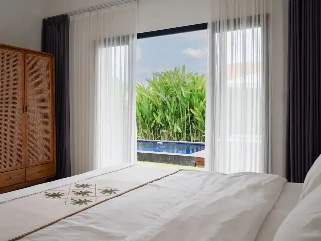 VILLA FOR RENT IN BATU MEJA, CANGGU – PRIVATE POOL & GARDEN - Image 8 of 10
