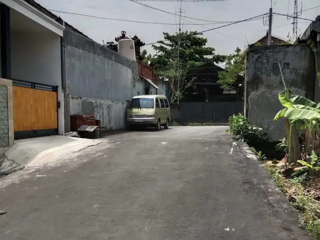 RUMAH MINIMALIS 2 LANTAI DI PERUMAHAN TUKAD PAKERISAN DENPASAR BALI - Image 3 of 10