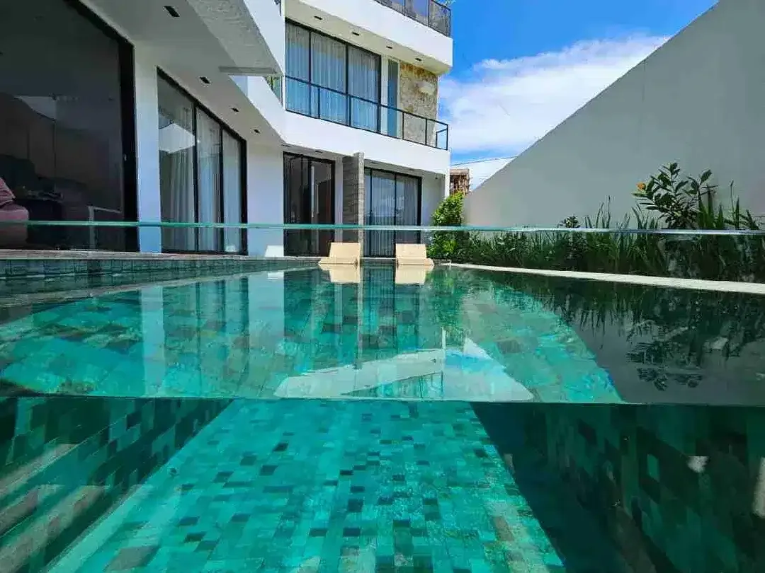 Villa Mewah Kedungu 3 Kamar dengan Rooftop dan Kolam - Image 2 of 10
