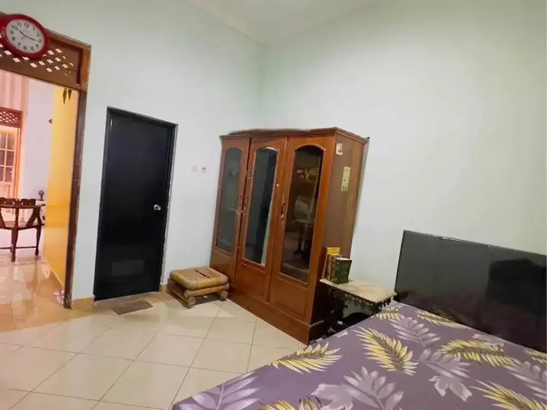 Dijual Rumah 1 lantai Masih terawat baik dan siap huni Lokasi Jl Gunung Resimuka - Image 10 of 10