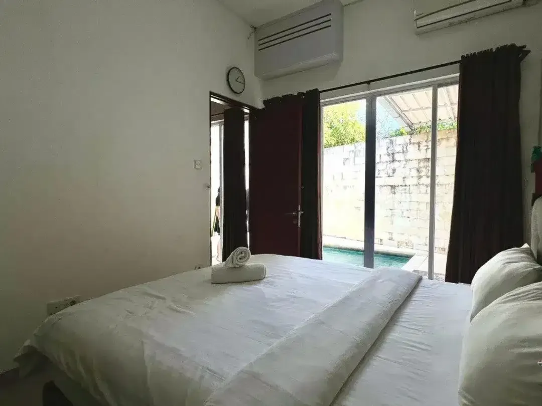 Villa Freehold 2 Kamar Tidur dengan Private Pool Dijual di Kerobokan - Image 7 of 8