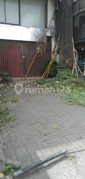 Dijual Ruko 1 Lantai di Panjer Lokasi Strategis untuk Investasi dan Pengembangan Usaha - Image 4 of 4